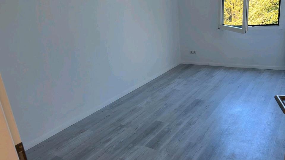 Erdgeschoßwohnung Remscheid Lüttringhausen - 2 Zimmer, 62 m&sup2;, 750&euro; | Angebot:26636130