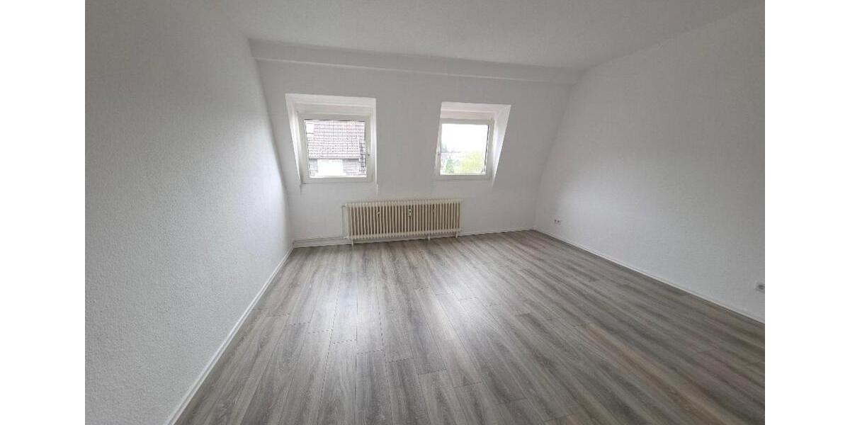 Dachgeschoßwohnung Gevelsberg - 3 Zimmer, 96 m&sup2;, 650&euro; | Angebot:25725329