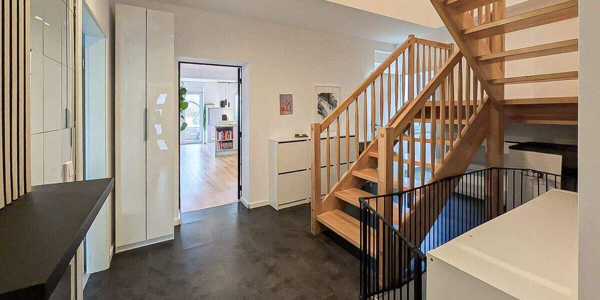 Etagenwohnung Bochum Gerthe - 7 Zimmer, 172 m&sup2;, 400.000&euro; | Angebot:25815148