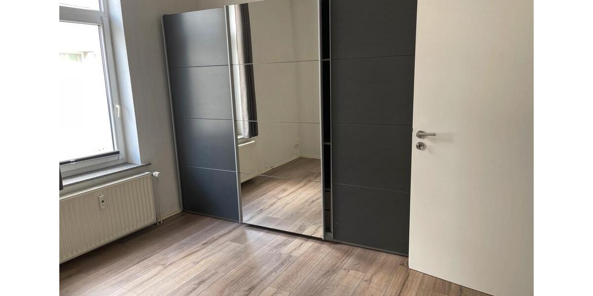 Erdgeschoßwohnung Remscheid Gemarkung Bergisch Born - 3 Zimmer, 90 m&sup2;, 1.250&euro; | Angebot:25974606