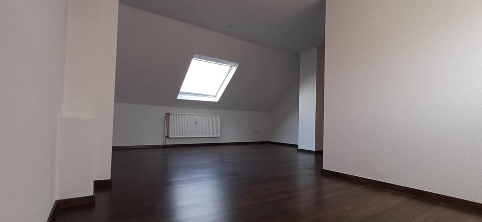 Dachgeschoßwohnung Lüdenscheid Staberg - 3 Zimmer, 80 m&sup2;, 460&euro; | Angebot:25882216