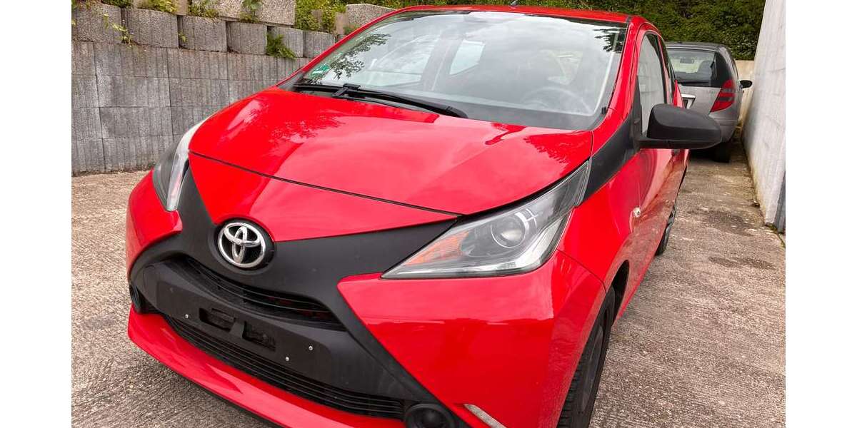 Toyota Aygo 109.687 km 5.500 &euro; Wuppertal 42287