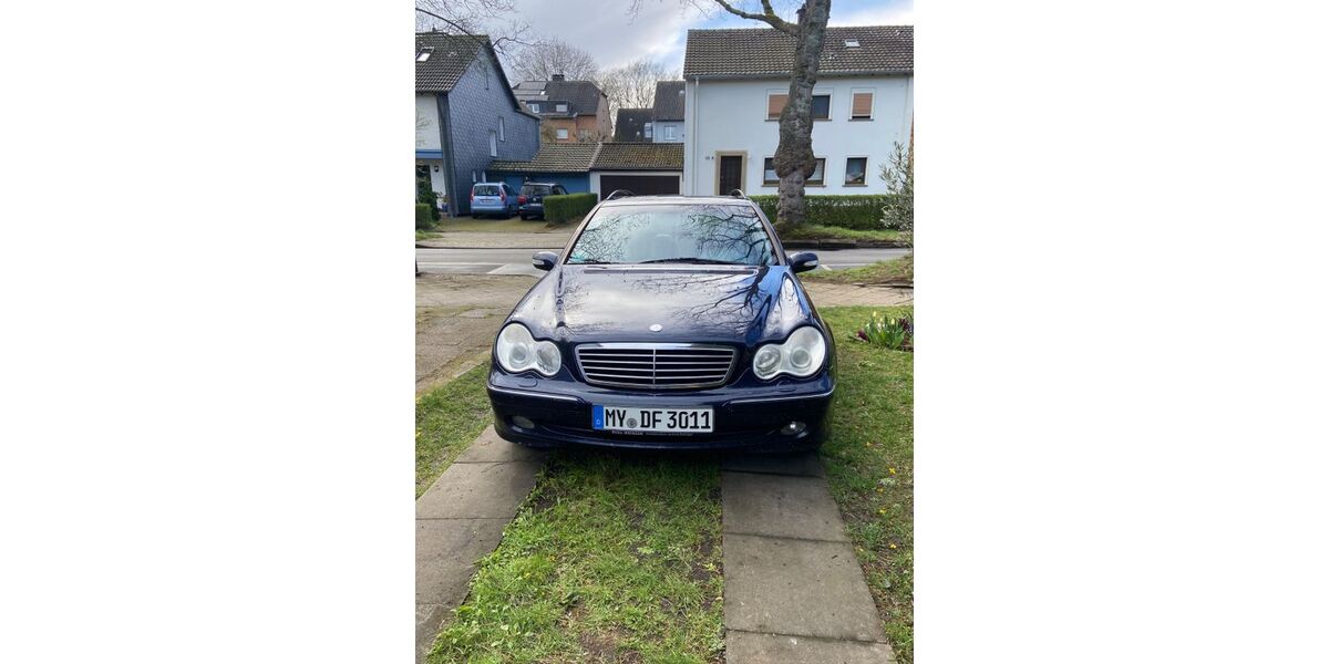 Mercedes-Benz C 320 214.000 km 2.200 &euro; Bochum 44866