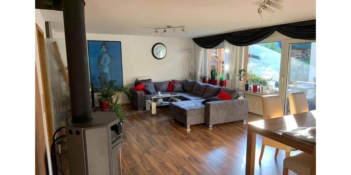 Erdgeschoßwohnung Remscheid Lüttringhausen - 3 Zimmer, 92 m&sup2;, 1.220&euro; | Angebot:25054986