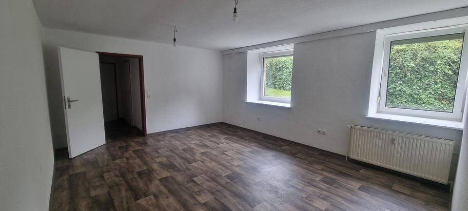 Etagenwohnung Iserlohn Sümmern - 2 Zimmer, 65 m&sup2;, 410&euro; | Angebot:25569614