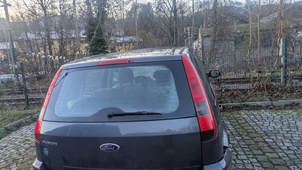 Ford Fusion 250.000 km 150 &euro; Langenberg (Velbert) 42555