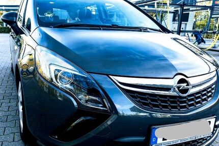 Opel Zafira Tourer 108.000 km 9.400 &euro; Bochum 44795