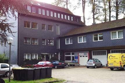 Haus Wuppertal Dornap - 40 Zimmer, 1.450 m&sup2;, 1.750.000&euro; | Angebot:19716026