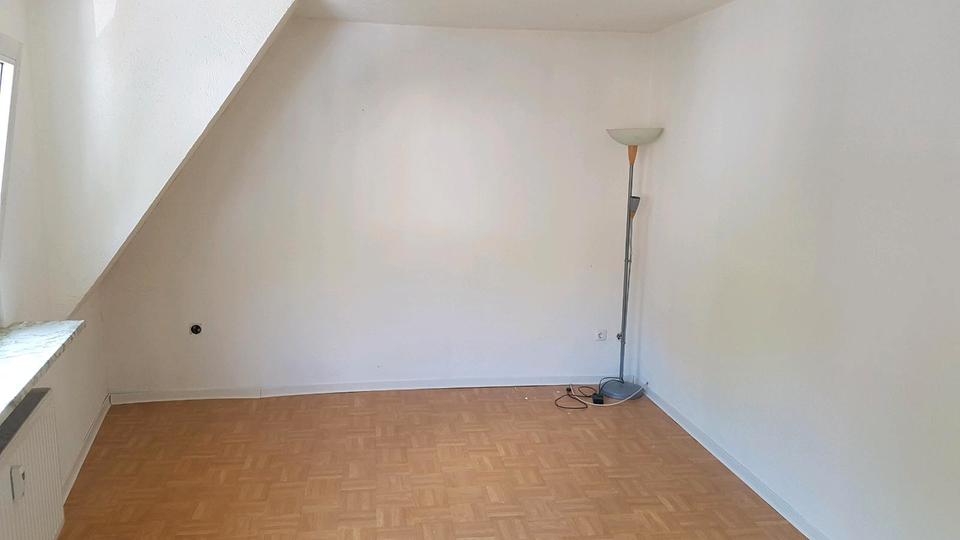 Dachgeschoßwohnung Altena - 2 Zimmer, 47 m&sup2;, 260&euro; | Angebot:25936417