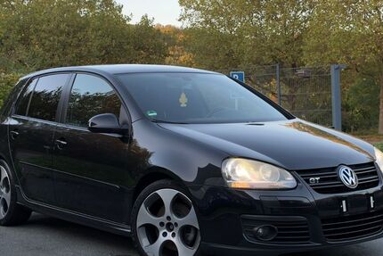 VW Golf 295.000 km 3.150 &euro; Nachrodt-Wiblingwerde 58769