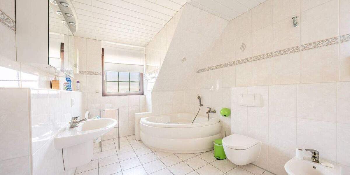 Einfamilienhaus Iserlohn Dröschede - 6 Zimmer, 230 m&sup2;, 489.000&euro; | Angebot:25777906