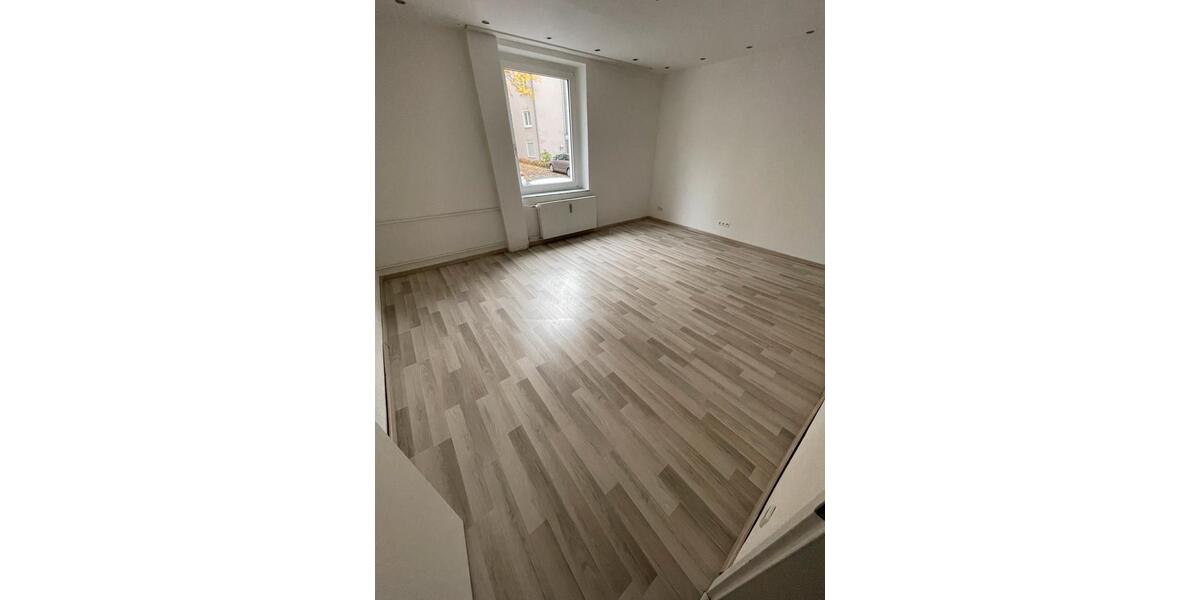 Erdgeschoßwohnung Schwelm - 3 Zimmer, 90 m&sup2;, 1.250&euro; | Angebot:25924150