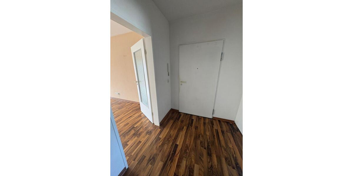 Etagenwohnung Wipperfürth - 3 Zimmer, 83 m&sup2;, 685&euro; | Angebot:25994040