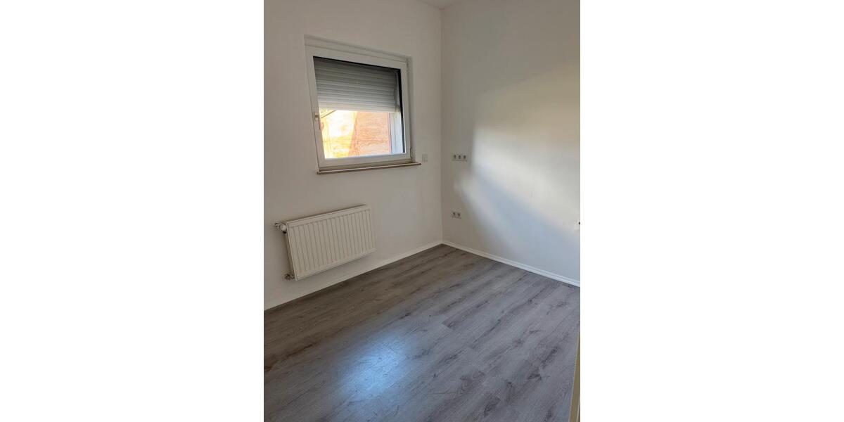 Reihenhaus Dortmund Eving - 5.5 Zimmer, 120 m&sup2;, 1.900&euro; | Angebot:26025197