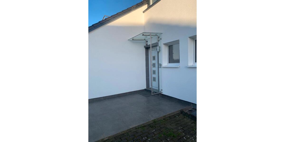 Einfamilienhaus Hückeswagen - 5 Zimmer, 300 m&sup2;, 719.000&euro; | Angebot:25992365