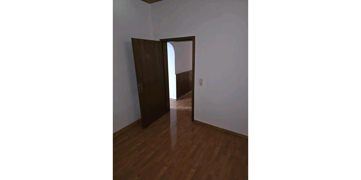 Dachgeschoßwohnung Hagen Hagen-Nord - 5 Zimmer, 107 m&sup2;, 720&euro; | Angebot:26700899