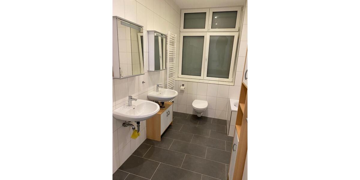 Hochparterre Witten - 5 Zimmer, 104 m&sup2;, 930&euro; | Angebot:25416512