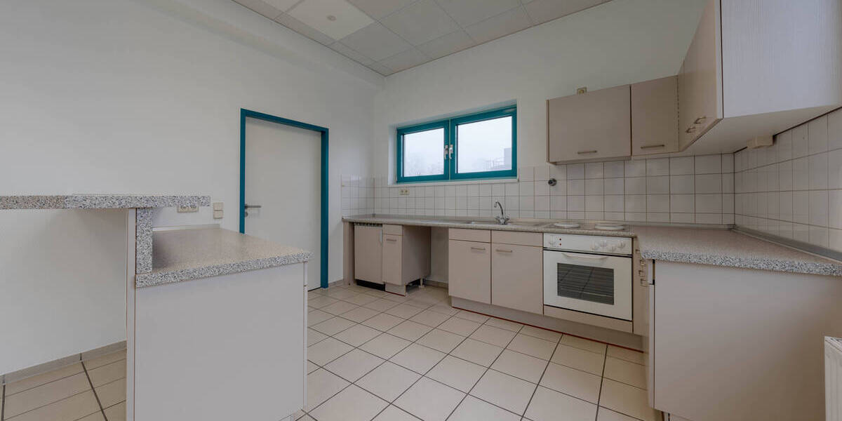 Gewerbeobjekt Lünen Brambauer - 3 Zimmer, 250 m&sup2;, 2.402&euro; | Angebot:25736775