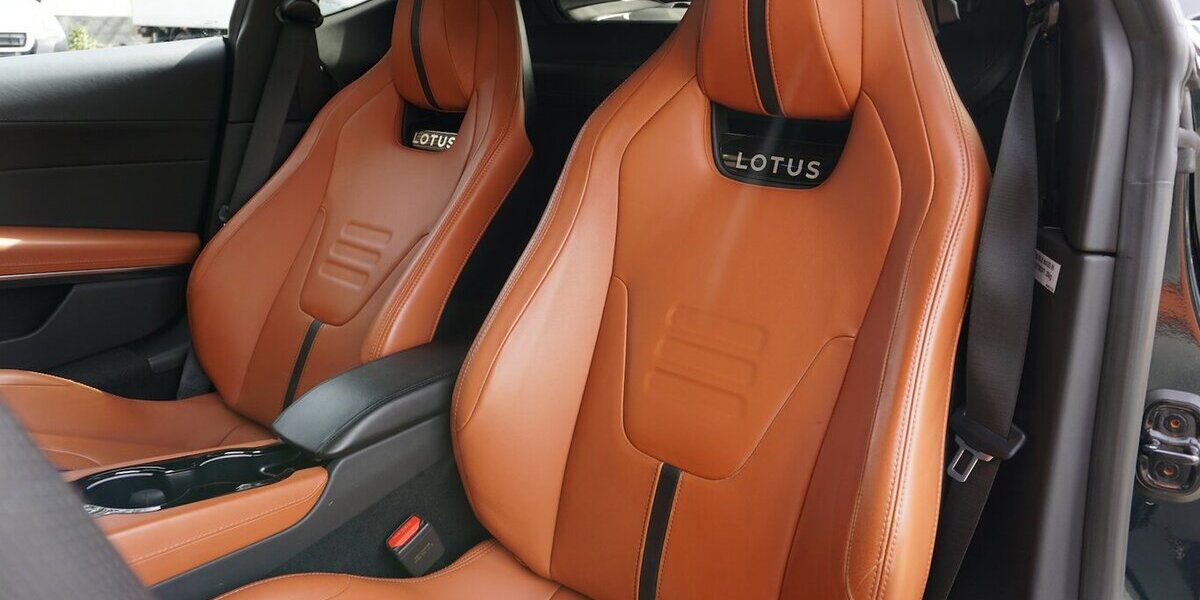 Lotus Emira V6 First Edition Leder Carplay Kamera 9.589 km 86.500 &euro; Wuppertal 42327