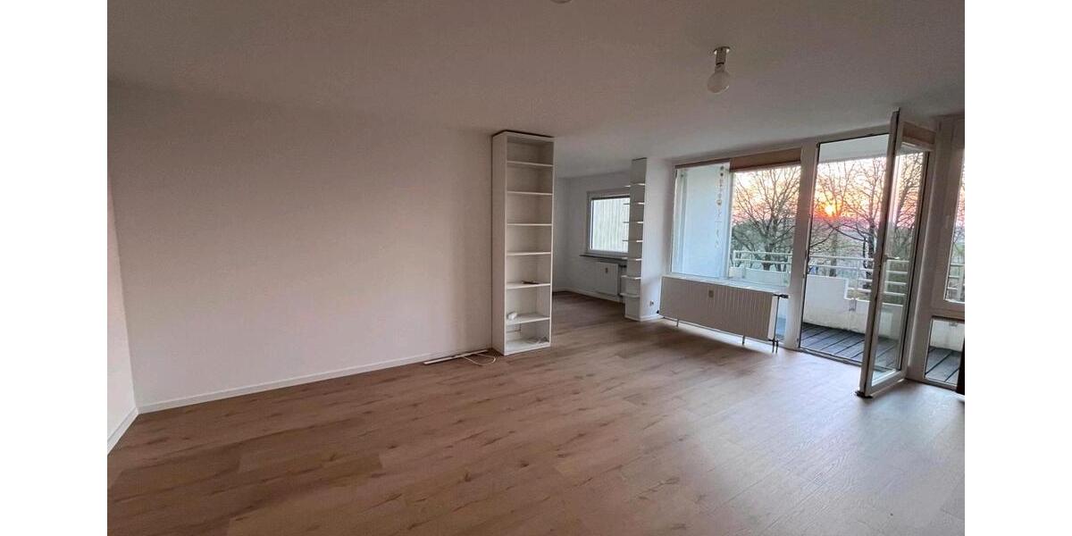 Etagenwohnung Wuppertal Eckbusch - 4 Zimmer, 113 m&sup2;, 1.350&euro; | Angebot:25894284