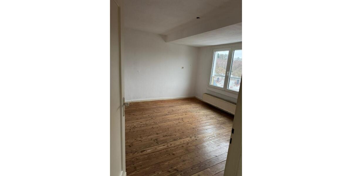 Dachgeschoßwohnung Lüdenscheid Staberg - 2 Zimmer, 58 m&sup2;, 450&euro; | Angebot:24843181