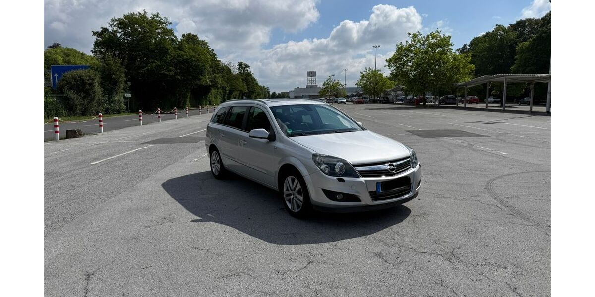 Opel Astra 121.753 km 5.990 &euro; Bochum 44866