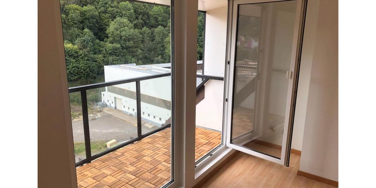 Dachgeschoßwohnung Altena - 4 Zimmer, 82 m&sup2;, 420&euro; | Angebot:27621222
