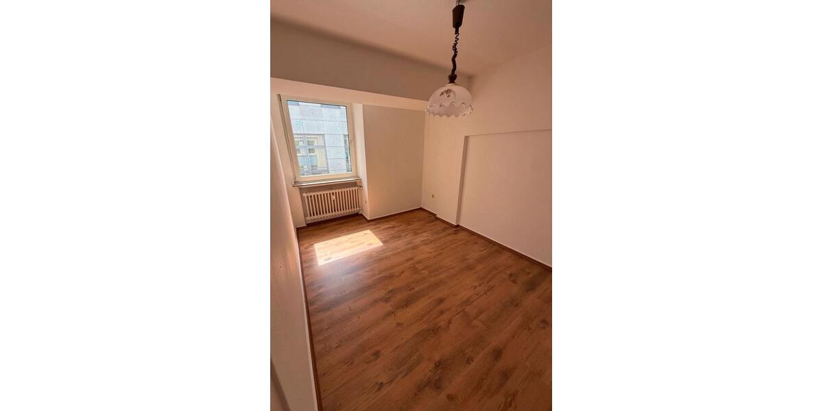 Etagenwohnung Wuppertal Elberfeld - 3 Zimmer, 75 m&sup2;, 715&euro; | Angebot:27626962