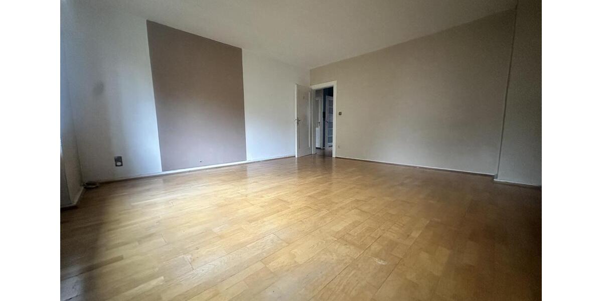 Etagenwohnung Wuppertal Gemarkung Langerfeld - 4 Zimmer, 107 m&sup2;, 250&euro; | Angebot:26545796