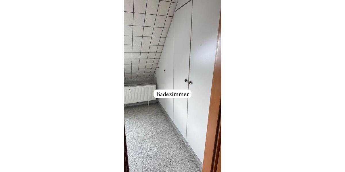Dachgeschoßwohnung Herne Wanne - 2 Zimmer, 65 m&sup2;, 600&euro; | Angebot:27577881