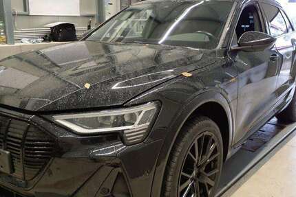 Audi e-tron 42.120 km 34.670 &euro; Hagen 58091