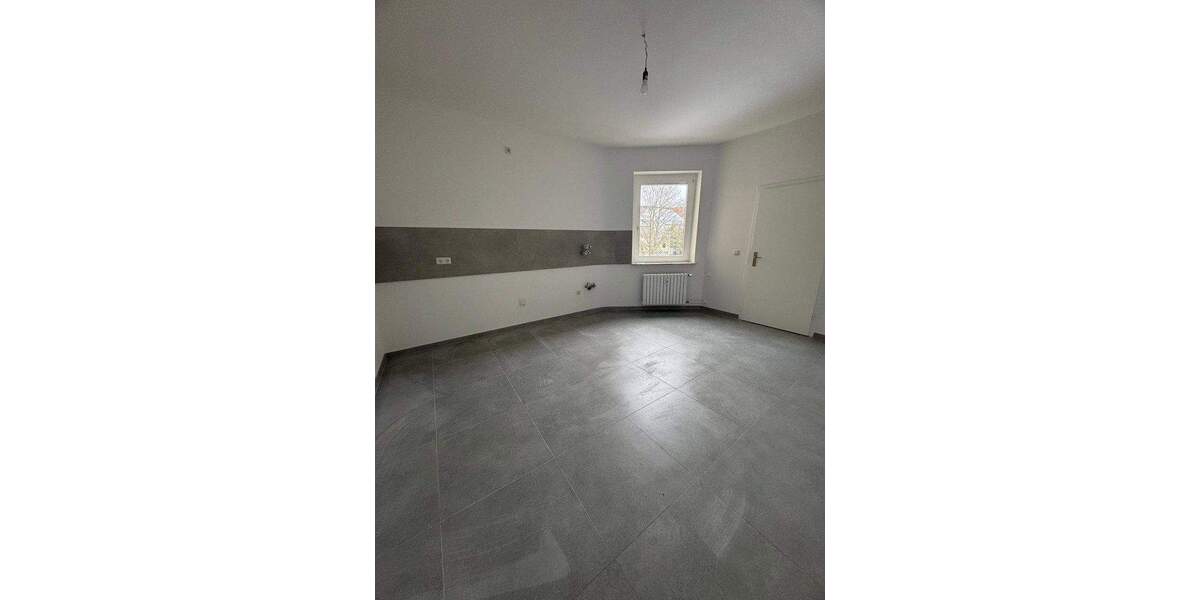 Etagenwohnung Witten Annen - 3 Zimmer, 85 m&sup2;, 890&euro; | Angebot:25910520