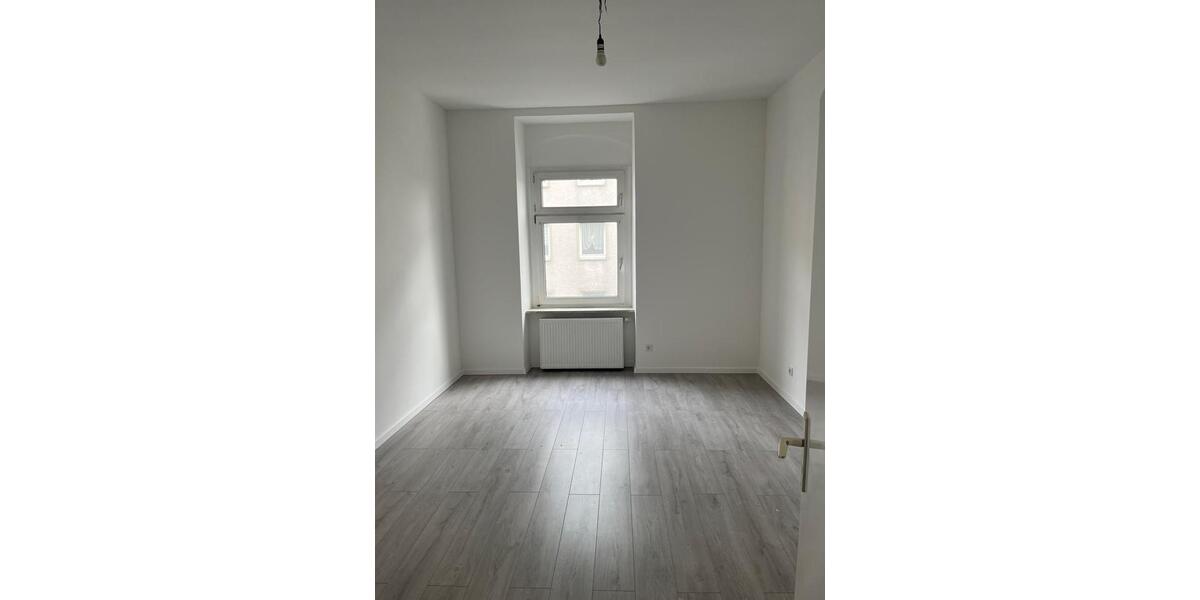 Etagenwohnung Wuppertal Gemarkung Langerfeld - 2 Zimmer, 60 m&sup2;, 420&euro; | Angebot:25924125