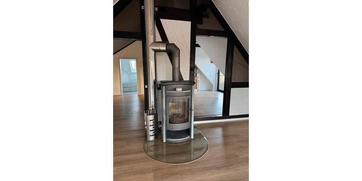 Dachgeschoßwohnung Iserlohn Sümmern - 3 Zimmer, 134 m&sup2;, 1.500&euro; | Angebot:27536600