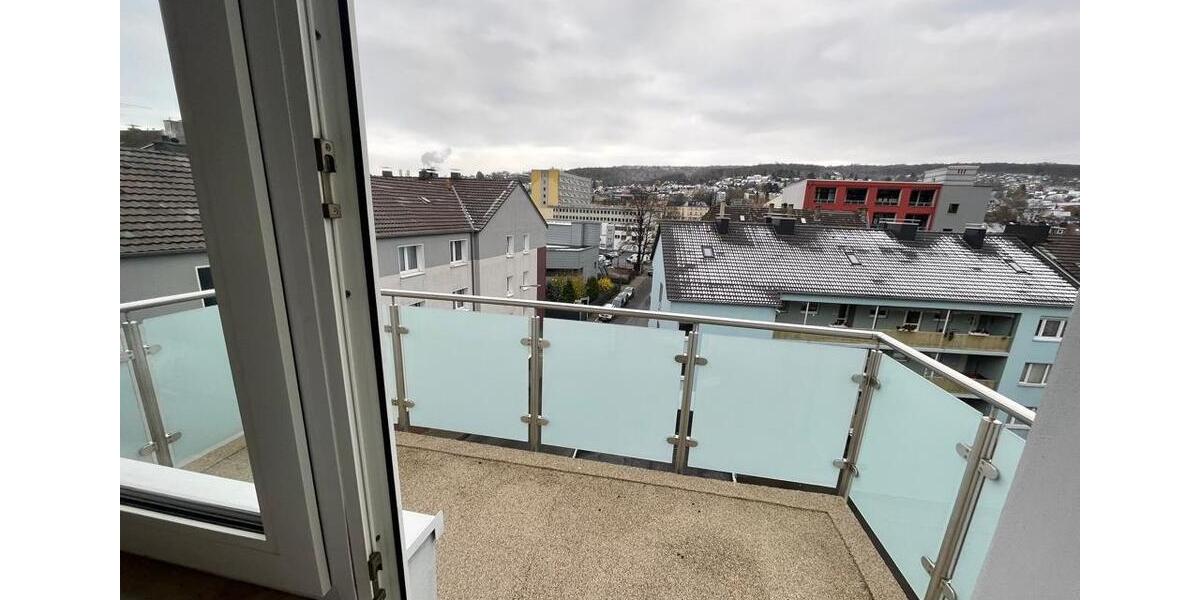 Etagenwohnung Wuppertal Barmen - 4 Zimmer, 95 m&sup2;, 1.200&euro; | Angebot:26609169