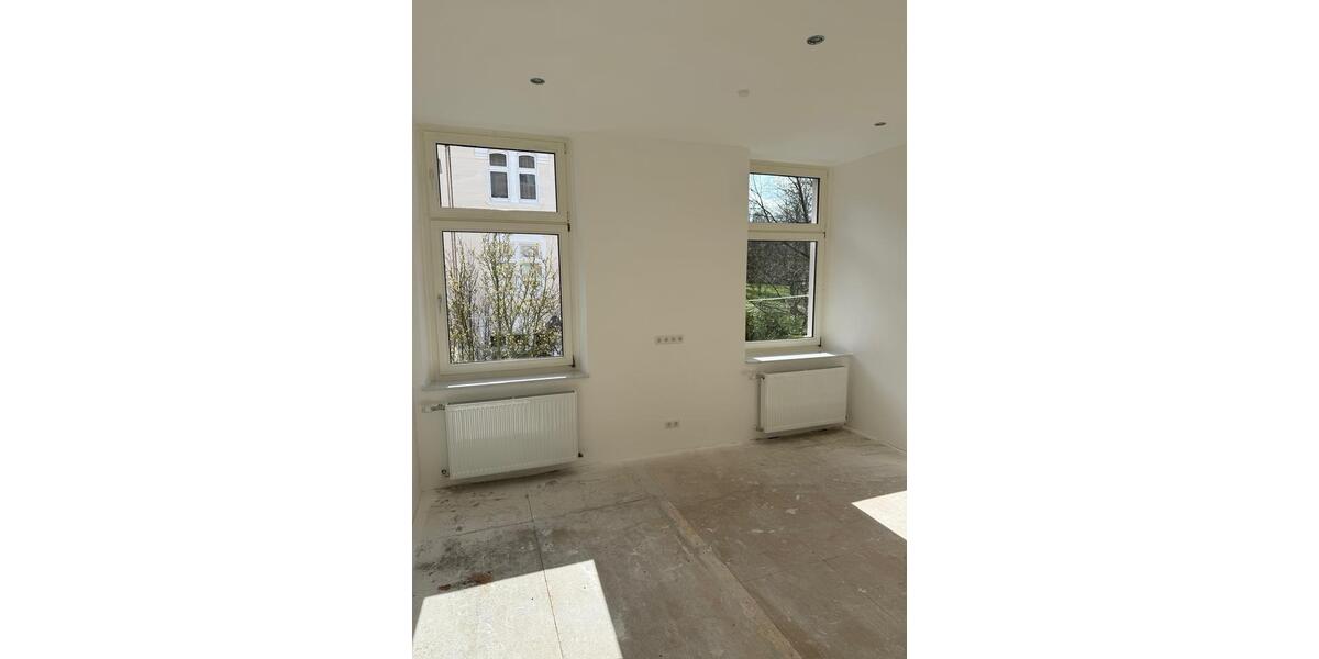 Etagenwohnung Schwelm - 2 Zimmer, 94 m&sup2;, 1.180&euro; | Angebot:25793329