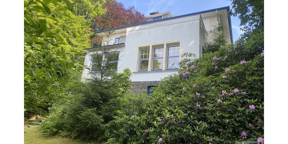 Verkauf von einer Villa in Remscheid-Lüttringhausen - Einfamilienhaus Remscheid Lüttringhausen | Angebot:24849604