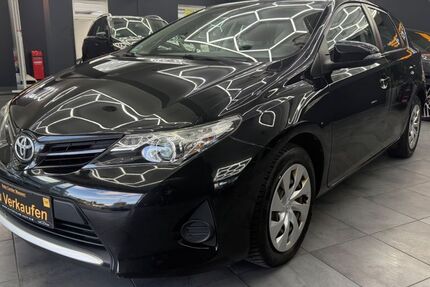 Toyota Auris 142.000 km 6.590 &euro; Unna 59423