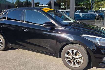 Hyundai i20 42.300 km 13.490 &euro; Lünen 44532