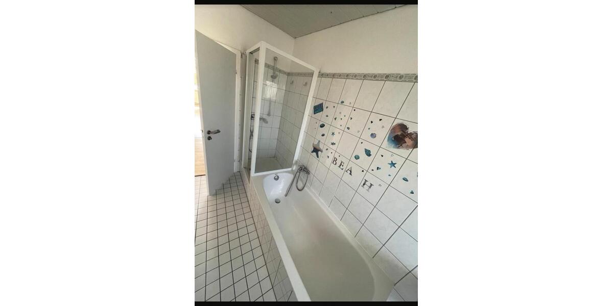 Dachgeschoßwohnung Iserlohn - 4 Zimmer, 90 m&sup2;, 800&euro; | Angebot:27619549