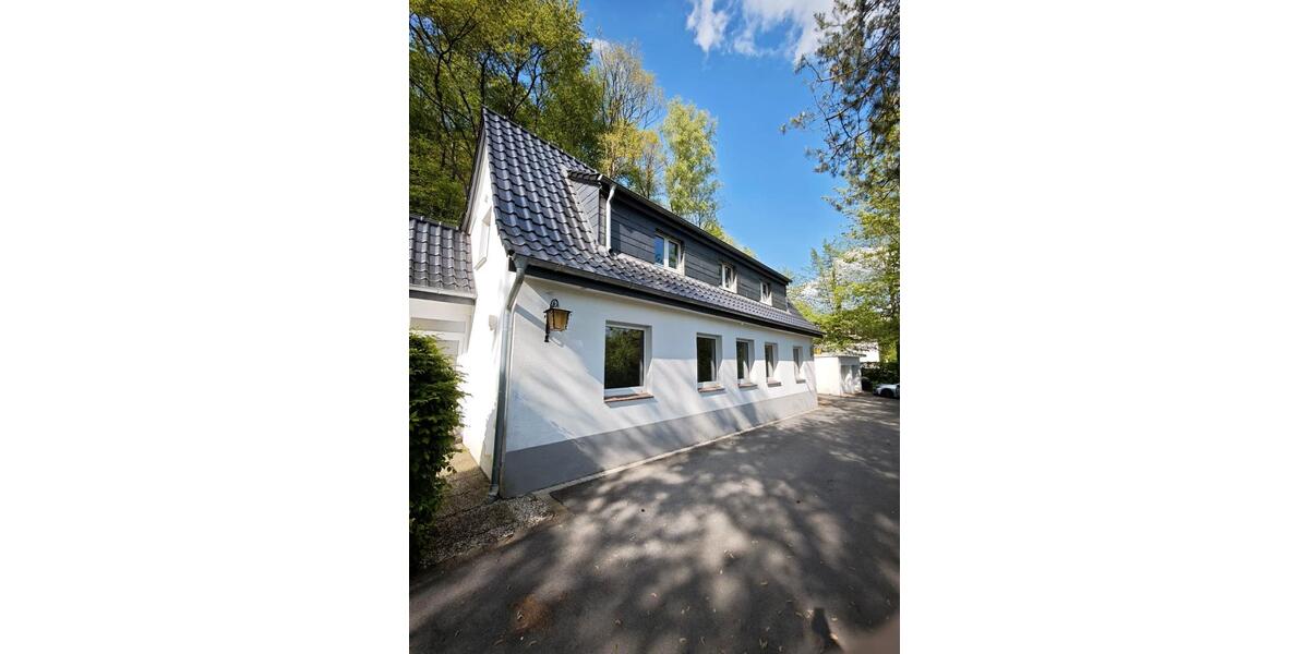 Einfamilienhaus Halver - 4.5 Zimmer, 98 m&sup2;, 850&euro; | Angebot:26696136