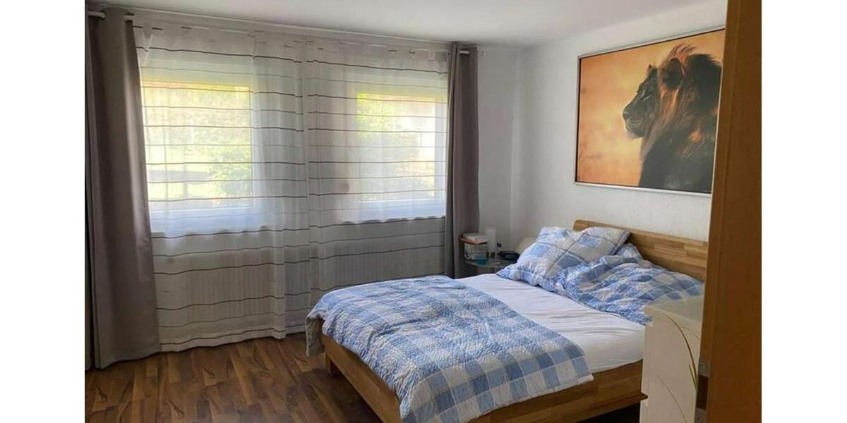Erdgeschoßwohnung Remscheid Lüttringhausen - 3 Zimmer, 92 m&sup2;, 1.220&euro; | Angebot:25054986