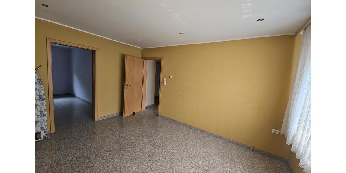Hochparterre Dortmund Huckarde - 5 Zimmer, 110 m&sup2;, 1.300&euro; | Angebot:27626631