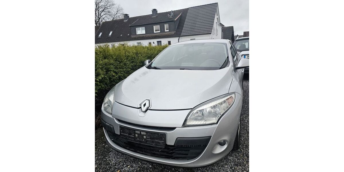 Renault Megane 131.000 km 1.800 &euro; Menden 58708