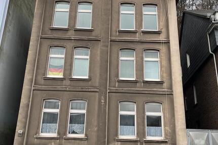 Haus Altena - 12 Zimmer, 300 m&sup2;, 249.000&euro; | Angebot:25891204