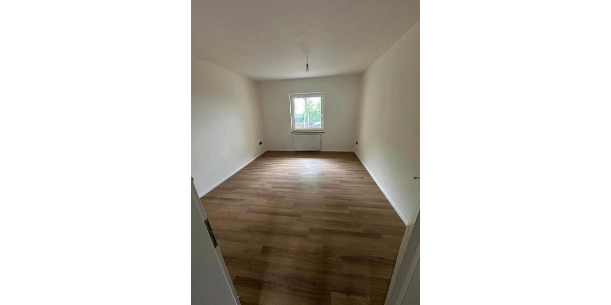 Etagenwohnung Iserlohn Grüne - 2 Zimmer, 76 m&sup2;, 650&euro; | Angebot:27623781