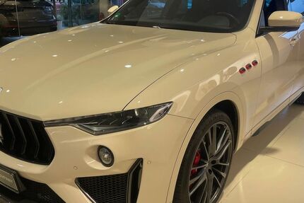 Maserati Levante 59.900 km 79.650 &euro; Schwerte 58239