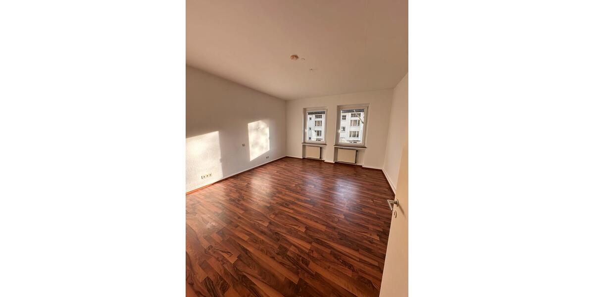 Etagenwohnung Dortmund Innenstadt Ost - 2 Zimmer, 100 m&sup2;, 1.100&euro; | Angebot:25131541