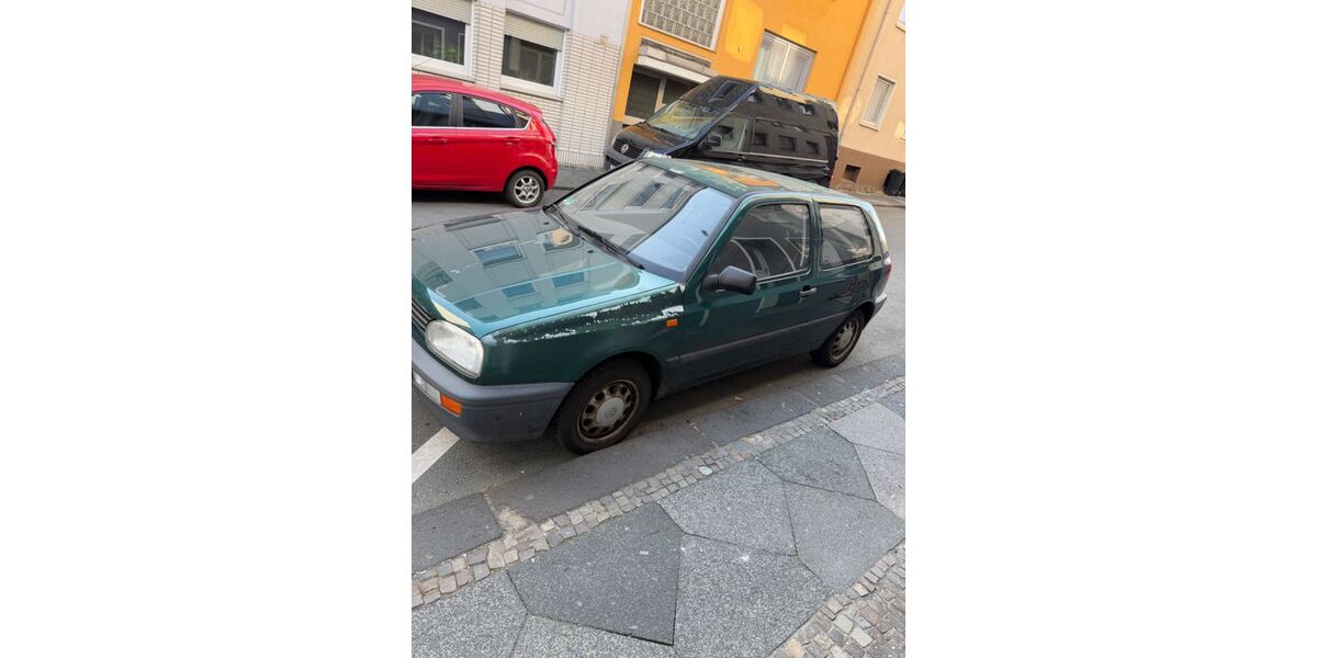 VW Golf 213.000 km 800 &euro; Wuppertal 42119