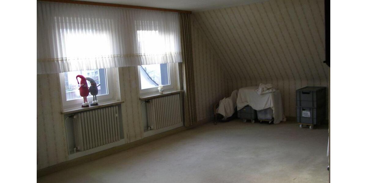 Dachgeschoßwohnung Wuppertal Gemarkung Langerfeld - 3 Zimmer, 85 m&sup2;, 665&euro; | Angebot:27586978